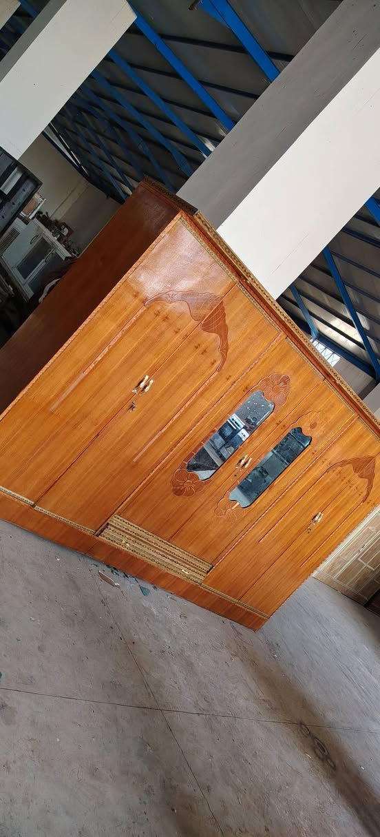 كنتور ٦ بوب صاج عراقي سعر ٢٠٠ مكان ديالى خالص هبهب عرب شوكة قرب خويلص مقابل محطة جوهرة فؤاد   الشري يتصل  ***********

