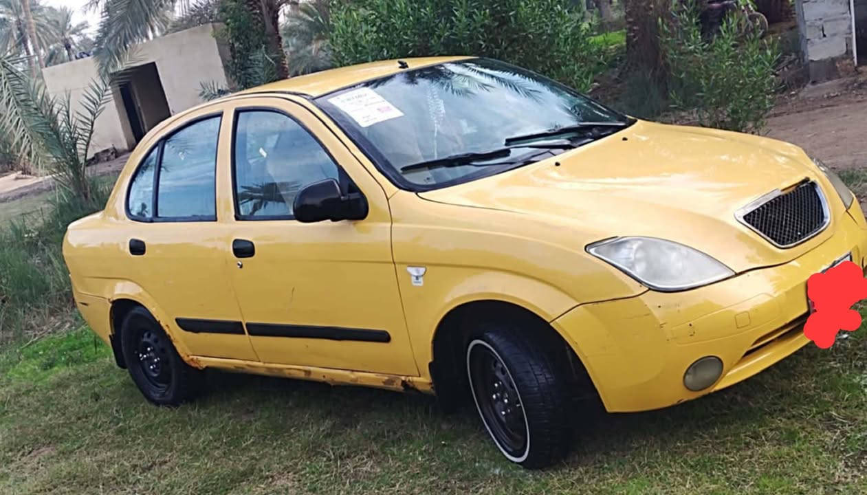 طيبه للبيع السيارة حلوه وكاعده مكفوله كير وحداديه ومكينه شرط المداور السعر 40 وبيها مجال والشراي بيه خير ويدلل موبايل***********
