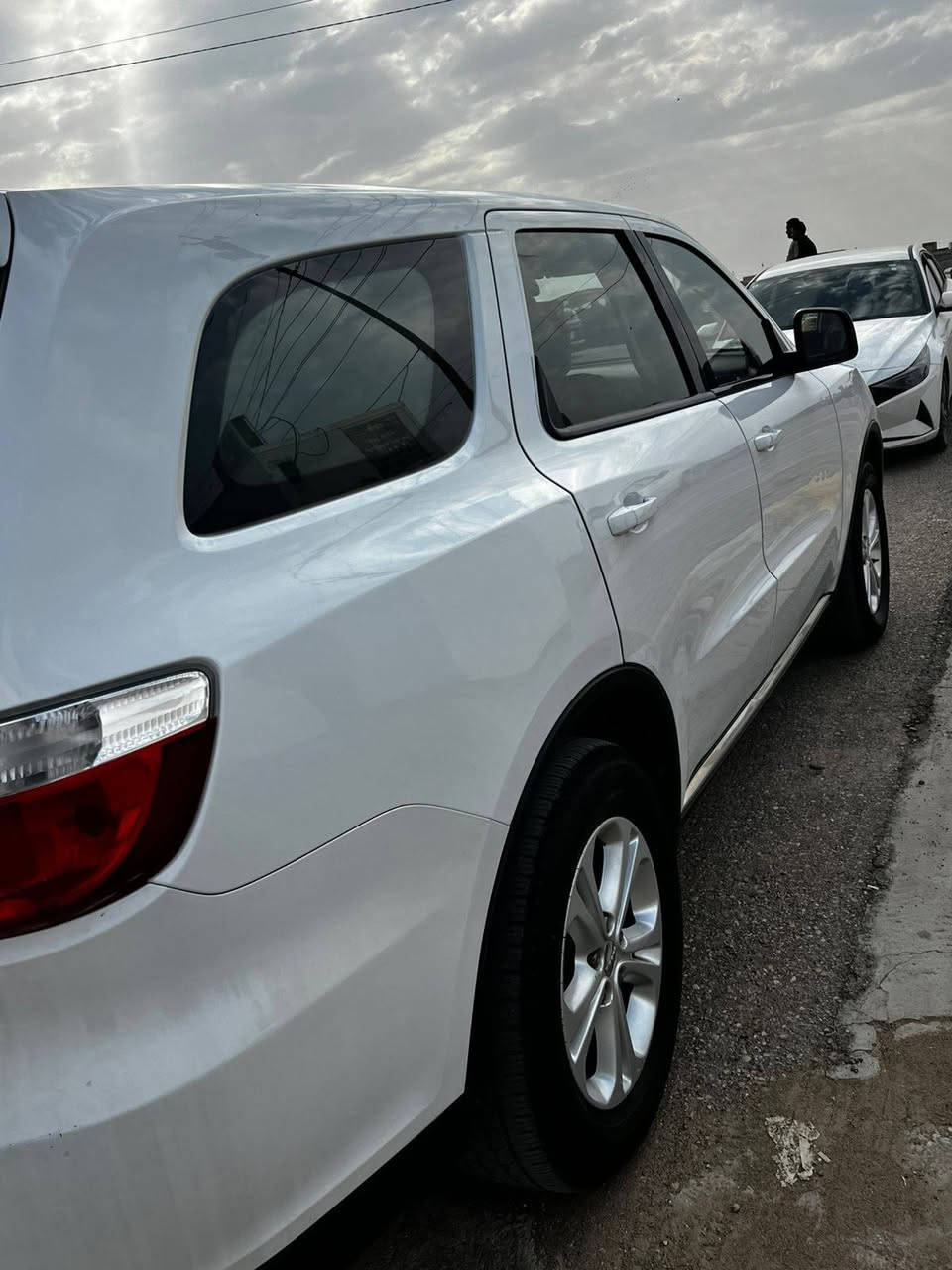 السلام عليكم دورنكو موديل 13 خليجي للبيع مكينه 3600كير عصا مكفولات تخم تأير جديد تبريد ثلج بيها ربع باب رش اثر شخط والباقي مكفول السعر 180 وبيها مجال قليل العنوان واسط مركز المدينه


**إذا كنت صاحب هذا الإعلان وتريد حذفه لأي سبب، رجاءا أرسل رسالة إلى الدعم الفني**