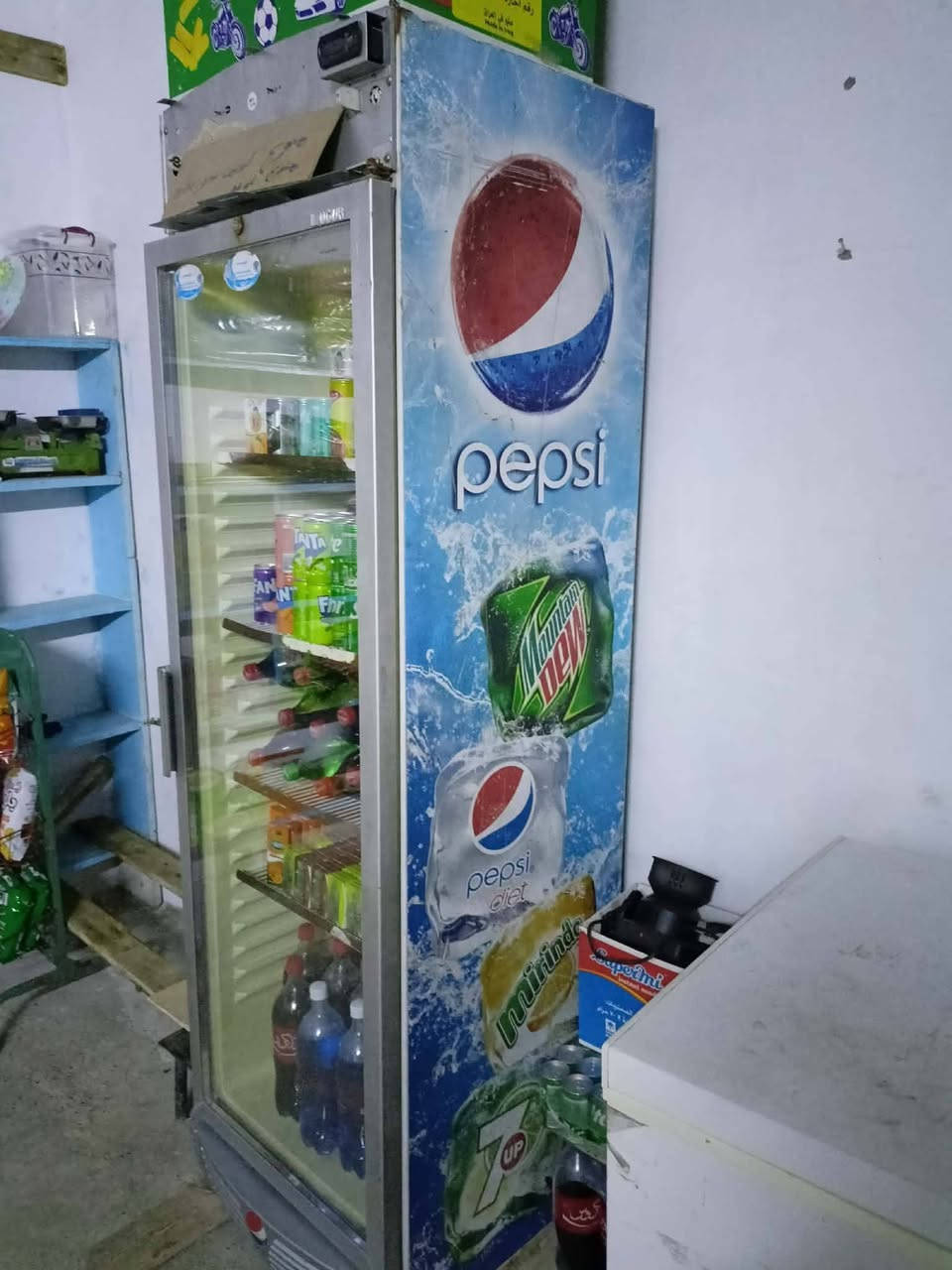 عارضه للبيع شرط شغاله تجمد عريضه نظيفه 200 وبيها مجال***********
