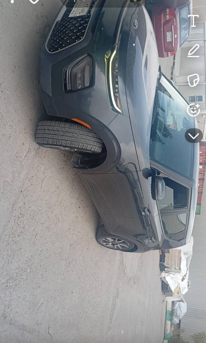 السلام عليكم سياره كيا صول مديل 2021 وارد امريكي محرك 2000 رقم كربلاء بسمي حادثها باب الصدر  شويه سياره جيتي الاين فول فول موصفات ماشيه 75 سياره جاهزه من كلشي بيع مراوس سعرها 162 وبيها مجال التواصل على الرقم ***********
