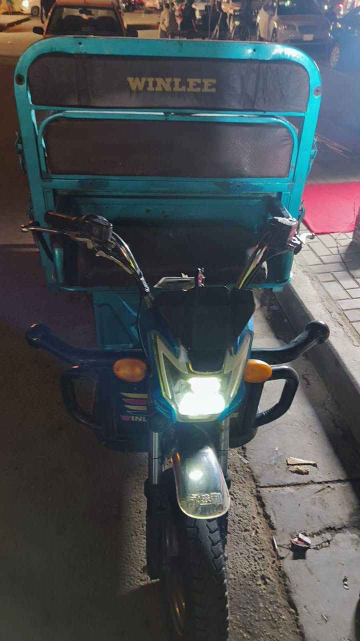 ستوته شحن ٥ بطاريات نضاف جاهزه سعر ٧٠٠ وبيه مجال حي العامل +964 774 253 2261


**إذا كنت صاحب هذا الإعلان وتريد حذفه لأي سبب، رجاءا أرسل رسالة إلى الدعم الفني**