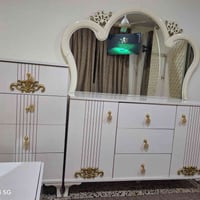 غرفة نوم بيضاء ٩ قطع للأتصال عله رقم 07714161097