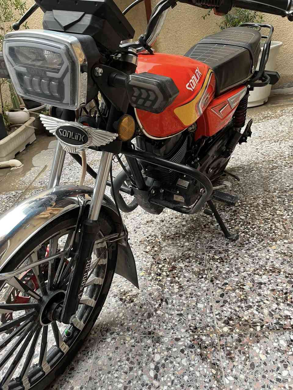 السلام عليكم
ايراني موديل 2025دراجه ضاغطه وزنجيل مو شيش دراجه جديده مامتعوبه مامشتغله دلفري رايدها ب950وبيها مجال مكاني بغداد كريعات ***********
