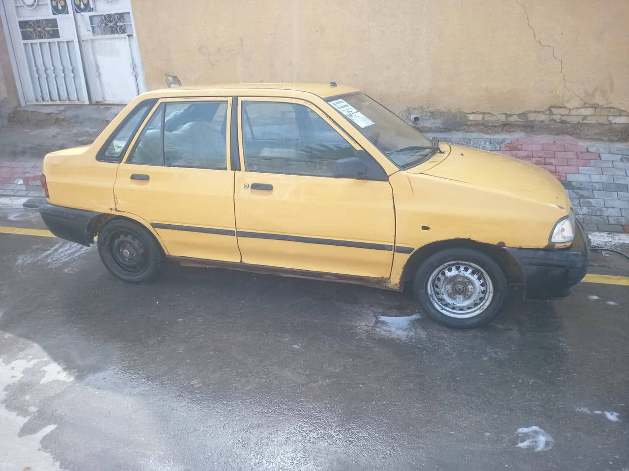 موديل 12 رقم بغداد بيها خيط بخار سياره شغاله وجاهزه تخم تاير حداديه كهربائيات كلها شغاله دوشمه السعر قفل من الاخير وبدون اي تعامل 10 اوراق المكان كربلاء طويريج***********
