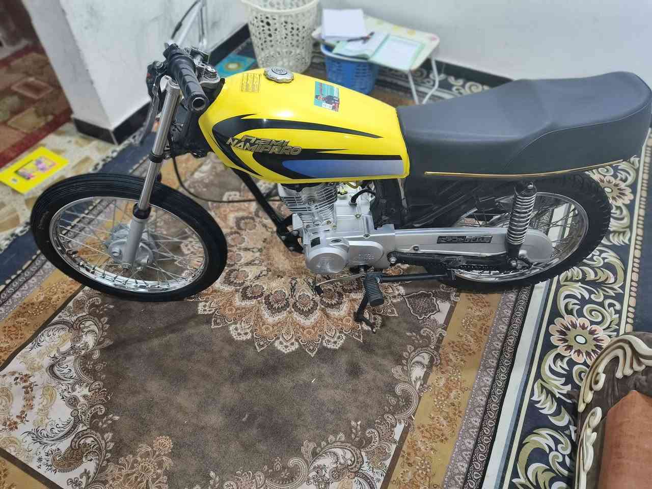 سلام عليكم دراجه إيراني مكينه سيجي نامه كلك أدوات مكينه ما مفتوحه سعر 650 رقمي ***********
