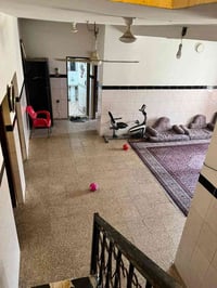 حي الحرب المعلمين • بيت ركن طابقين • ٣٠٣م