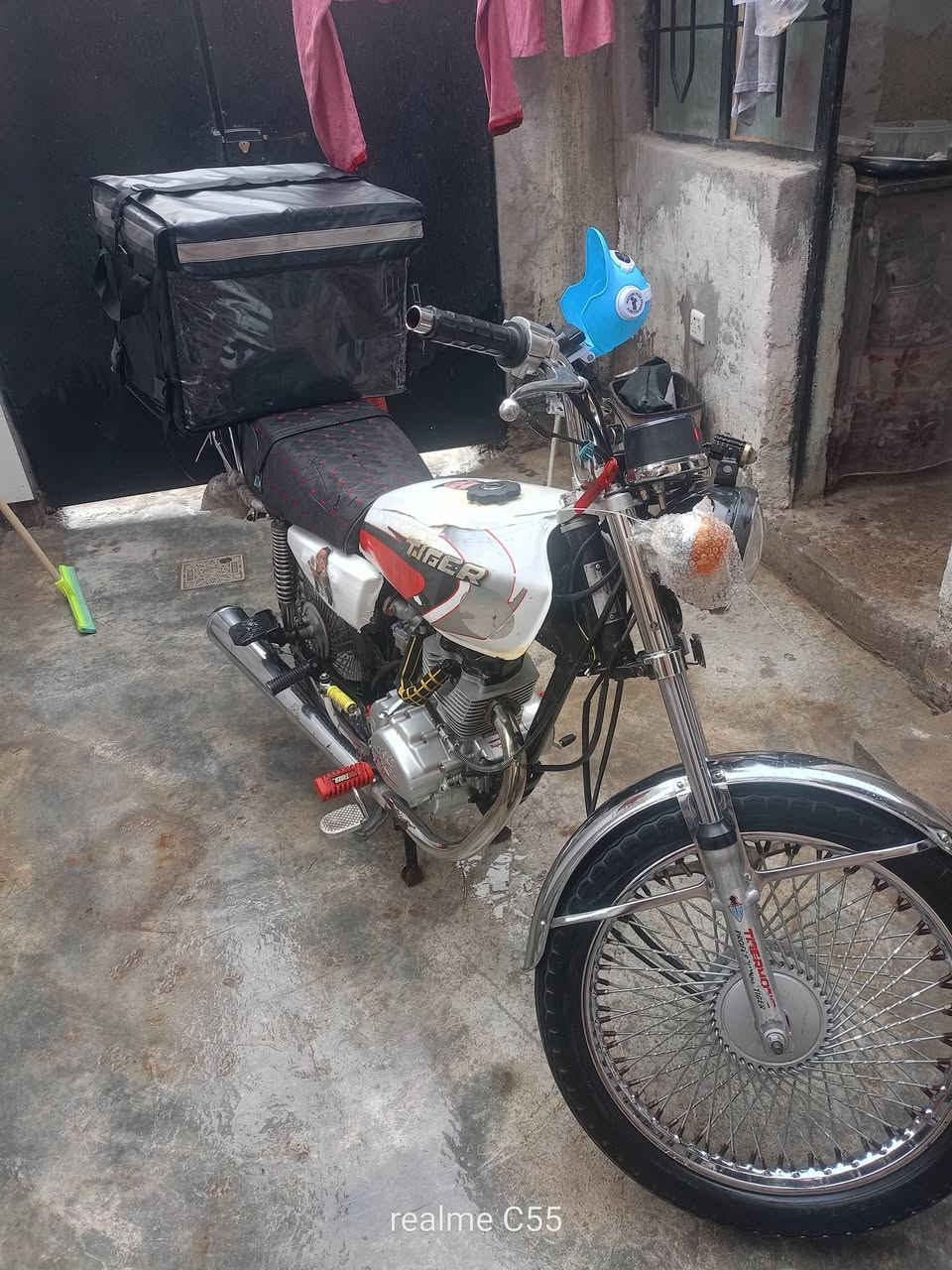 دراجه للبيع 2018بلادي درجه فول نضافه محرك اخرس نشاط فول كهربايات كله شغال سعر400وبيه مجال حك جيه /***********
