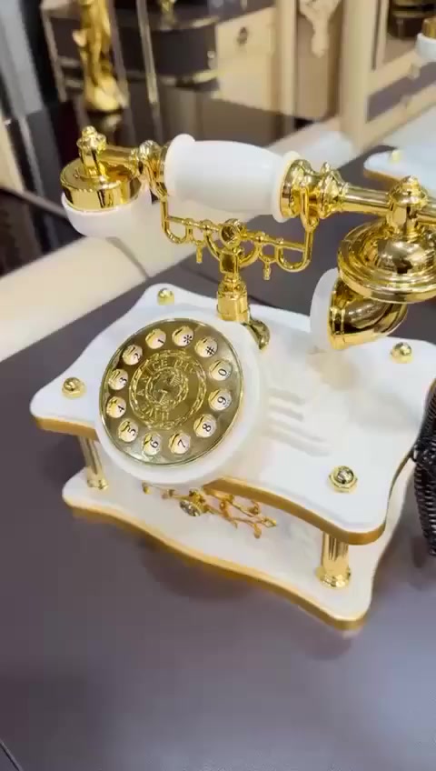 ✨ غرفة تركية  مودرن ✨
 نظام أبواب 9قطع بروفايل فاخر
سرير ضهر بلوك بمخزن عملي
جام برونزي أنيق
قماش وتر بروف أصلي 
نضافته ٩٥/💯
🚚 شد ونقل مجاني داخل بغداد
توصيل للمحافظات بأسعار رمزية


**إذا كنت صاحب هذا الإعلان وتريد حذفه لأي سبب، رجاءا أرسل رسالة إلى الدعم الفني**