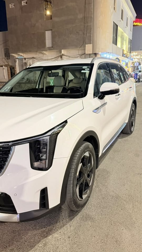 على بركة الله 
سورنتو 2025 خليجي 
كشن كهرباء +صندوق كهرباء 
نص موصفات المعروفه 
رقم اربيل تحويل مباشر 
ماشيه 48 بحاله الوكاله بعدهه
مكان الرمادي 
السعر 281 وبي مجال بسيط
***********
