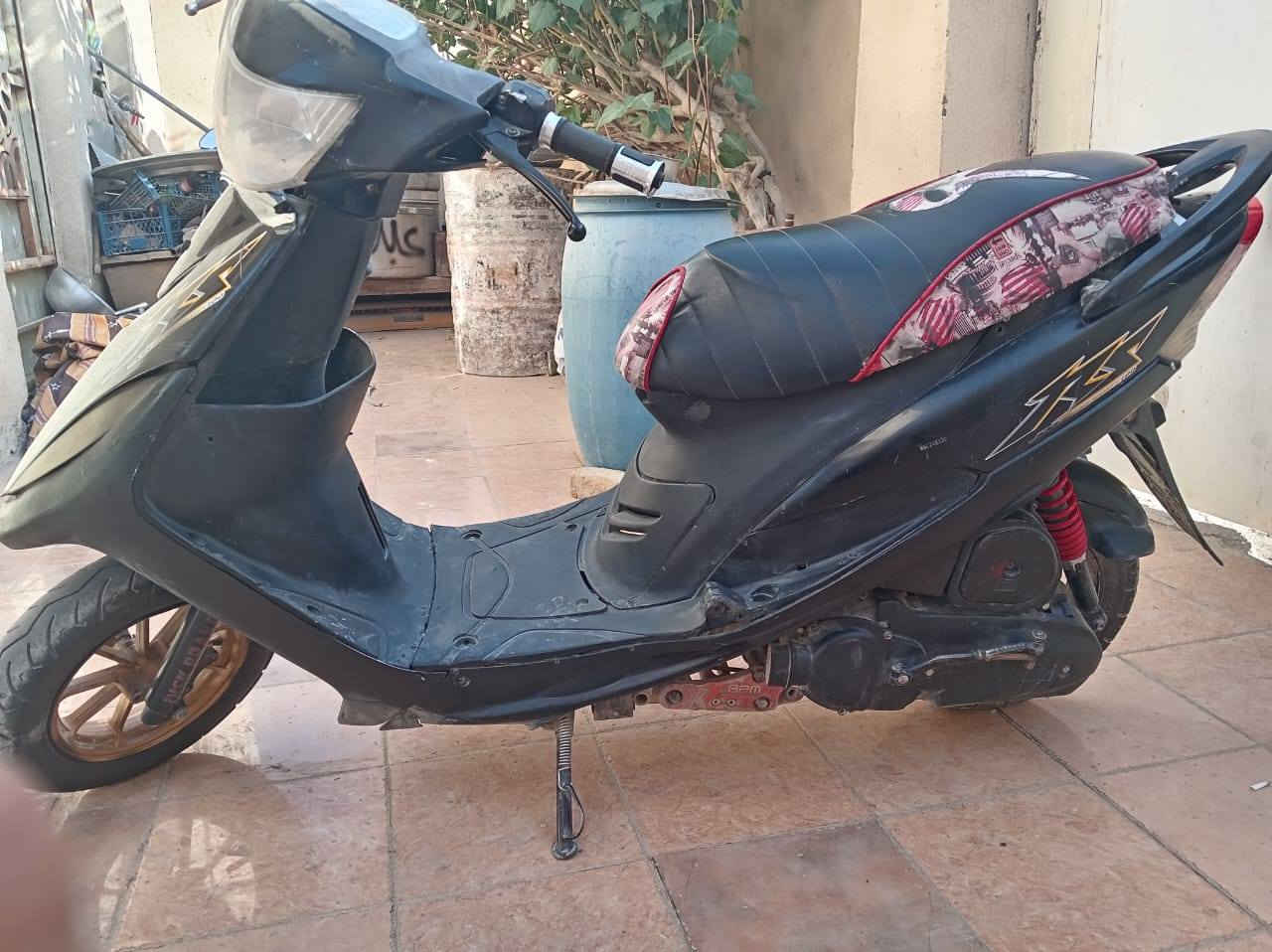 ماكس عدله شغاله من الطول الطول بوشه 55 البيع السعر 400
***********
