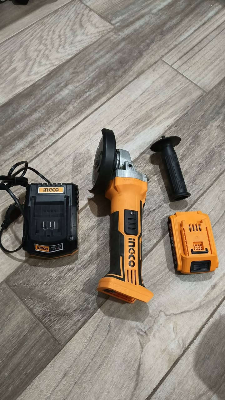 للبيع مجموعه متنوعه من العدد اليدويه
كل شي وسعره 
مكاني بغداد ويوجد توصيل كافة المحافظات
للاستفسار ***********  +  واتس اب
