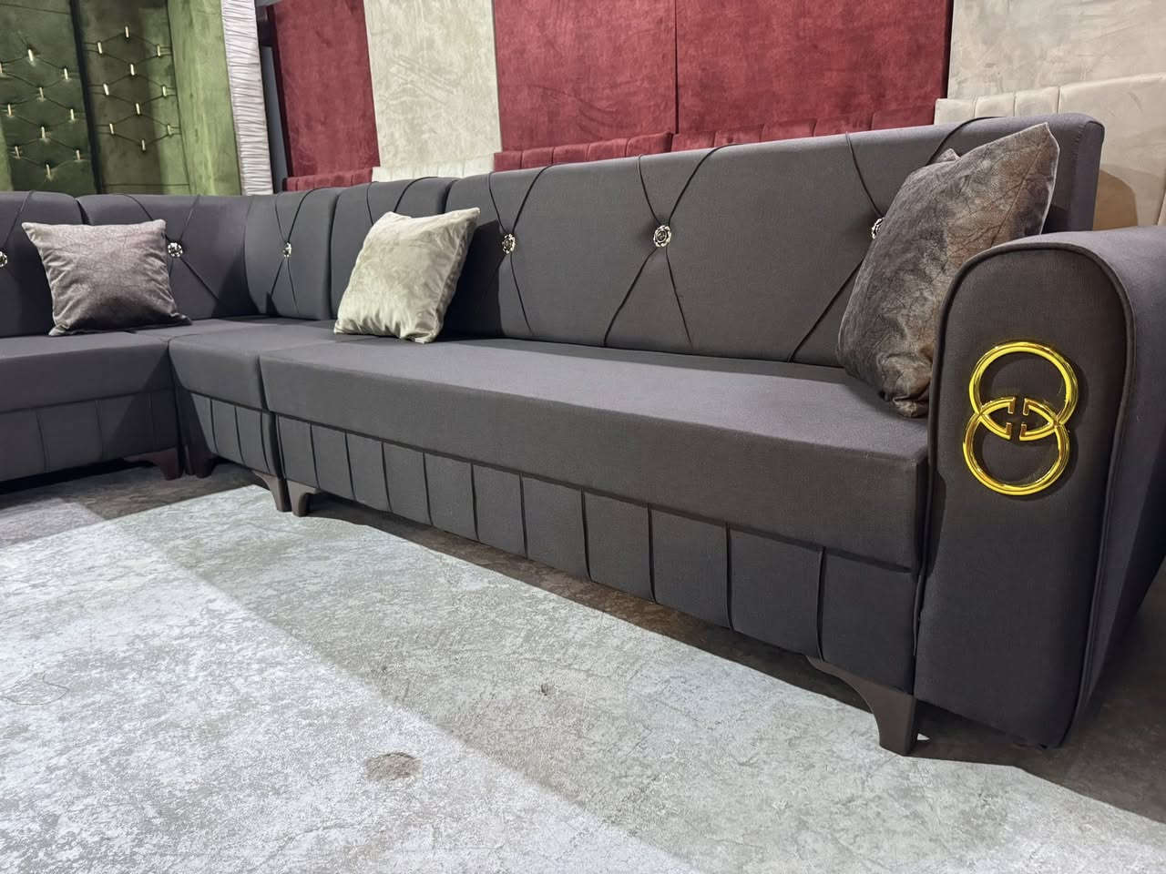 دواوين جديده ما مستخدمه شغل درجه اولى لقماش خاولي و قديفه شرط الضمان سنه بأسعار مناسبه السعر ((خاااص)) للستفسار ***********
نگدر نشتغل تفصال حسب الطلب 👉👉👉
يوجد توصيل كافه مناطق السليمانيه 
عنوانه ..بكرجو شارع عوال مقابيل حديقه كوستجم او مدرسه شنيار للبنات ((معرض حذيفه))
