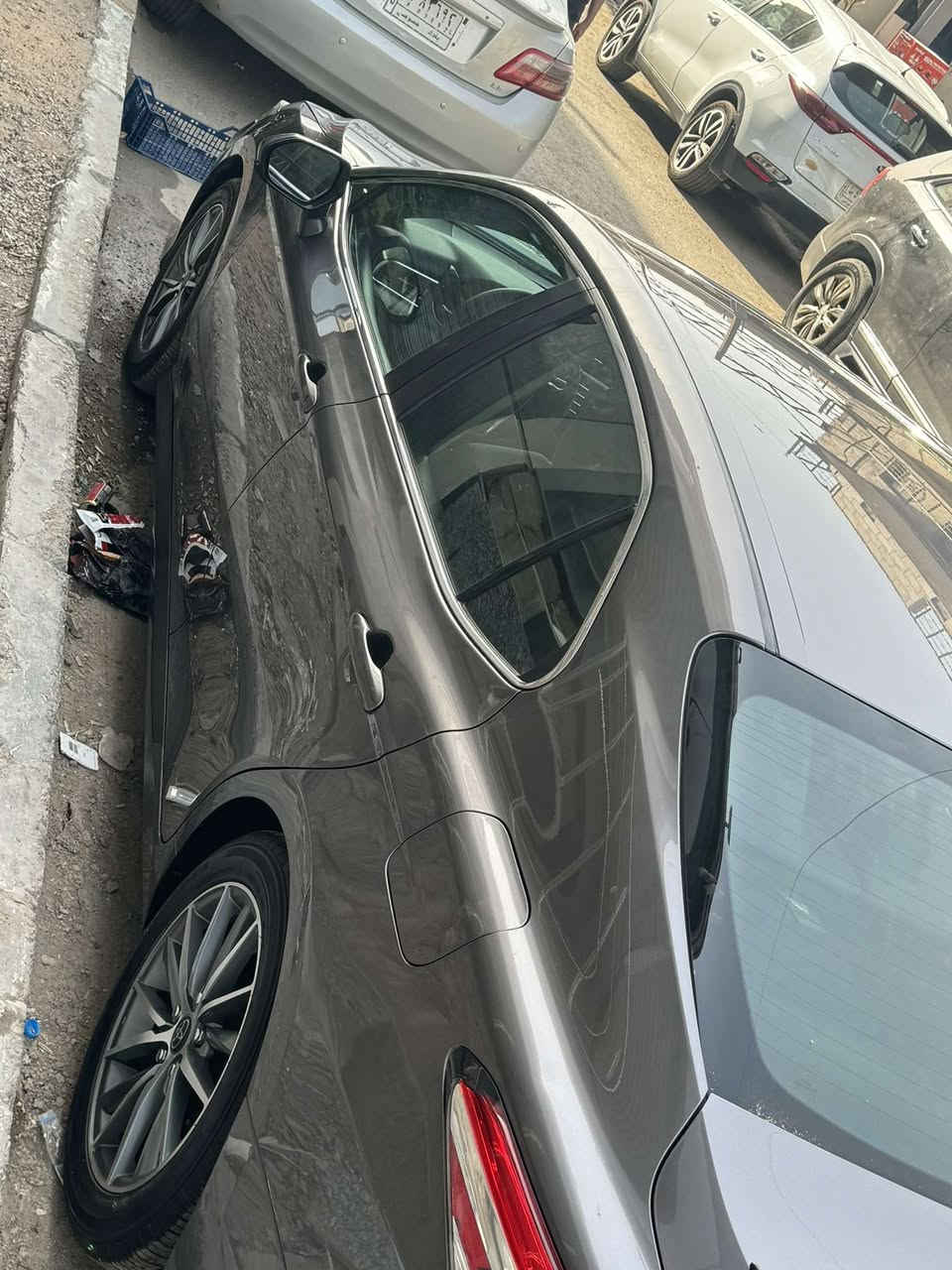 كامري 2018 مواصفات Le وارد امريكي حادثهة جاملغ سايق مصلح نفسه بدون دواخل بدون لغد وشاصي 
كرسي كهرباء 
تحكمات ستيرن فول 
رادار امامي 
شاشة وسطية جبيرة 
كاميرا خلفية
مانع انزلاق 
مانع تصادم 
تحديد مسار 
دشبول مطعم بكاربون 
كشنات مخمل 
محرك كير تبريد صدر كله مكفول 
رقم بغداد مكان سيارة كرادة-يرموك 
  واتس او اتصال ***********
التفاصيل والعنوان كاملات بس الشراي يتصل
