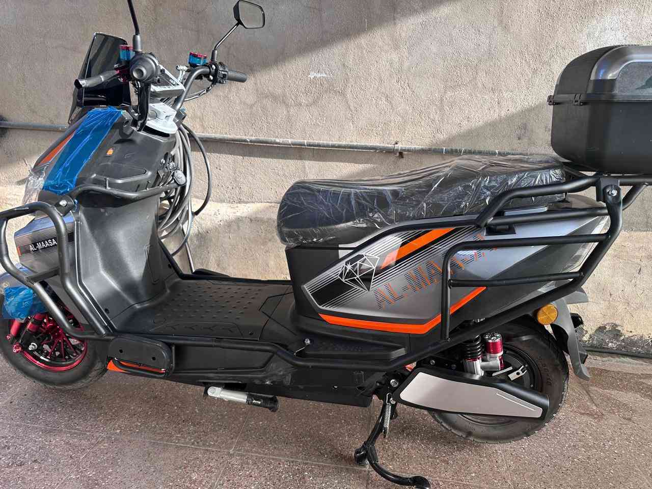 باسكل شحن للبيع.  مكان رمادي. التاميم  سعر ٨٠٠ وبي مجال للشراي اي استفسار  خاص


**إذا كنت صاحب هذا الإعلان وتريد حذفه لأي سبب، رجاءا أرسل رسالة إلى الدعم الفني**