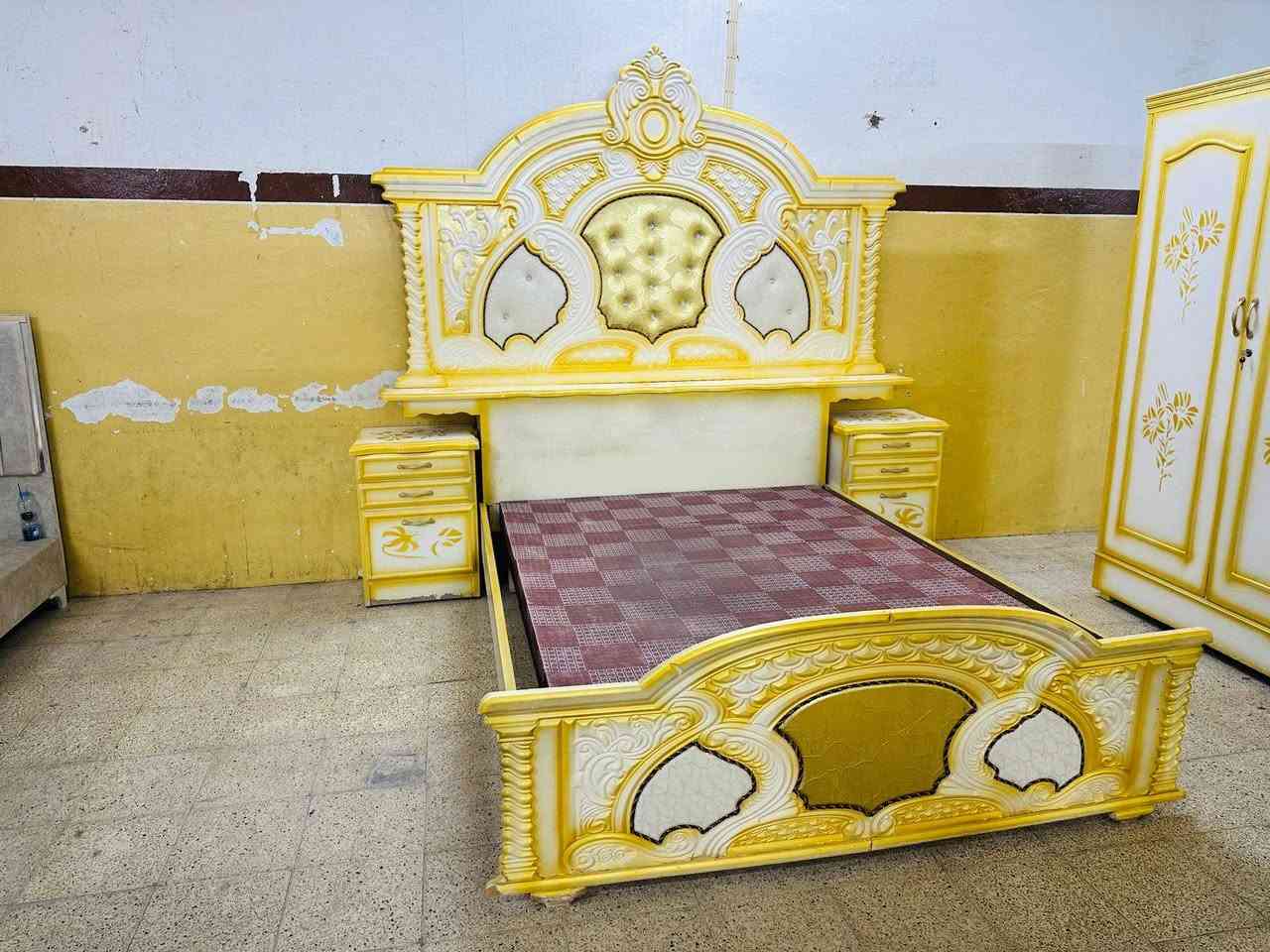 غرفة نوم مستعمل للبيع خشب عراقي صبغ حراري غرفة حيل نظيفة صاج خمسة ملم شرط سعرها 950 وبيها مجال للاتصال ***********
