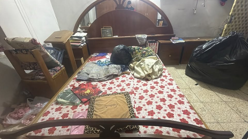 غرفه نوم عراقيه نظيفه وسعر مناسب  واتساب ***********
