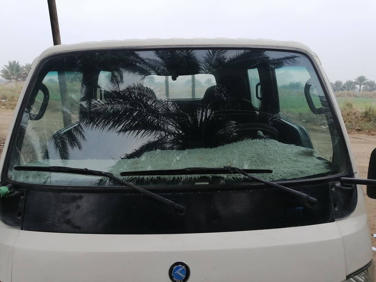 السلام عليكم
ام عيون 2002 رقم بابل السياره مكفوله عام معروضه 90 وبيه مجال مكان السياره الشوملي  الرقم ،*********** وتدللون
