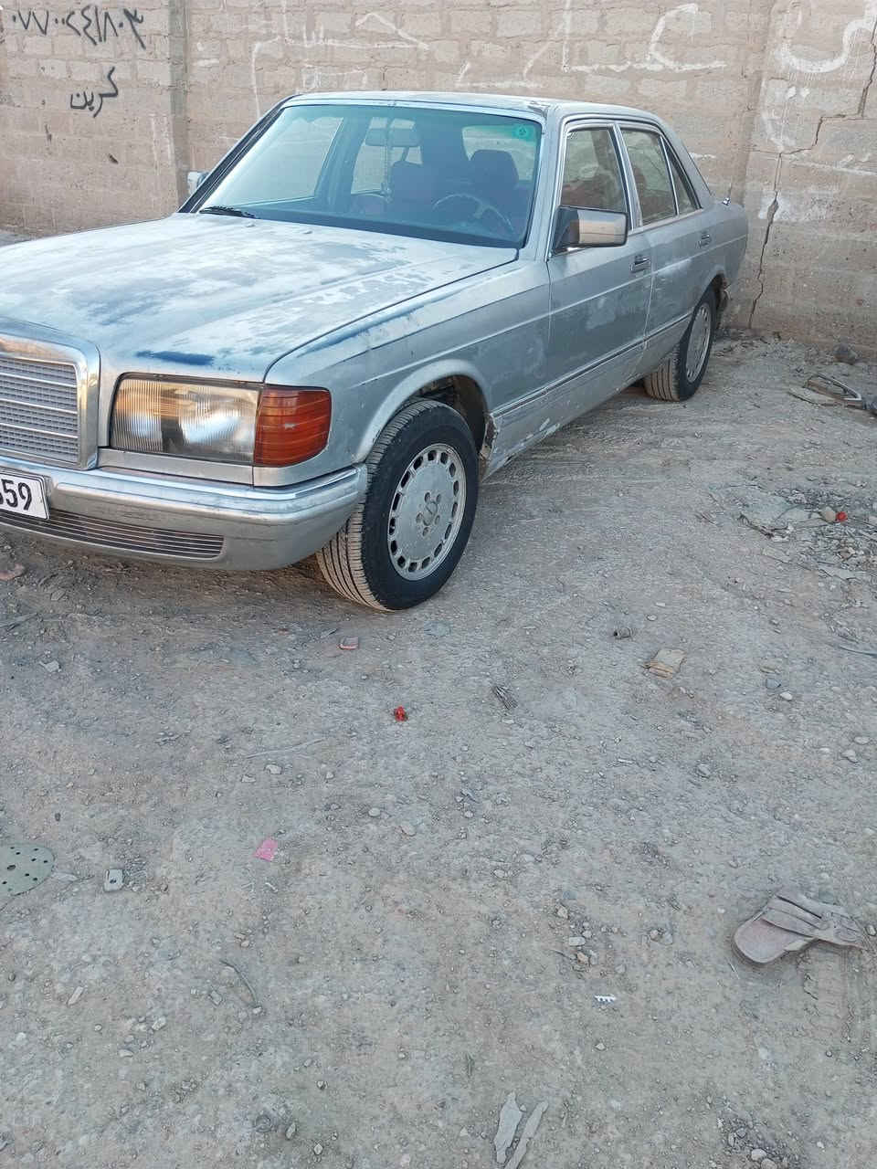 سلام عليكم سياره للبيع مارسدس وارد ياباني موديل 1983 كير ومكينه ففتي 300 ملكه تدفئه تبريد كله شغال  سياره خير من الله سعر 37ورقه بيها مجال رقم ***********
