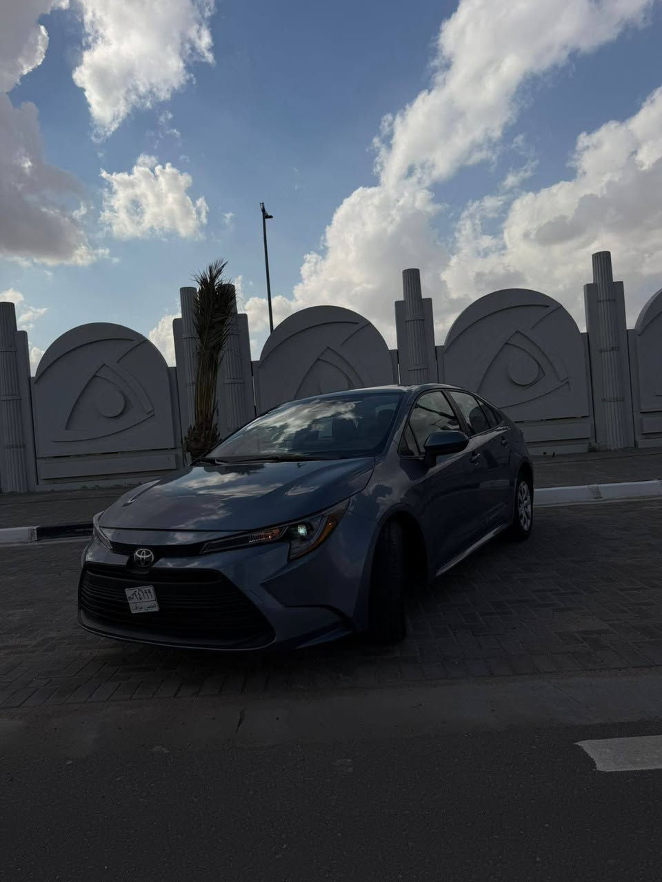 سلام عليكم سياره كورله موديل 2024 وأرد أمريكي بيه وجاملغ وبنيد السياره بأسمي شرط بس مراوس كوري لو ياباني الاستفسار على الرقم ***********
