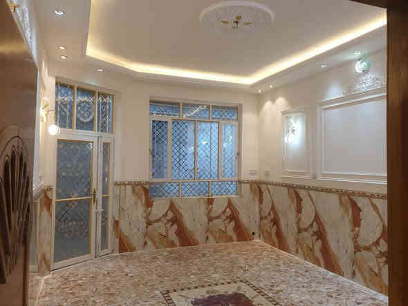 اٰللـــٌّٰـهًٌُمٓ صَلِّ عٓـلٰىٰ مُحَمَّدٍ وُاّلِ مُحَمَّدٍ
للبيع دار مساحة 180متر  واجه 9 × 20 غير مسكون
طابق واحد غرفتين ، بي سند 25 تحويل مباشر
 حي المثنى الزراعي قرب الحولي شارع الزوار
 اتصل على صاحب الدار رقم / *********** /
عرض الفرع 10 متر خدمات كهرباء ماء ومجاري الشارع
