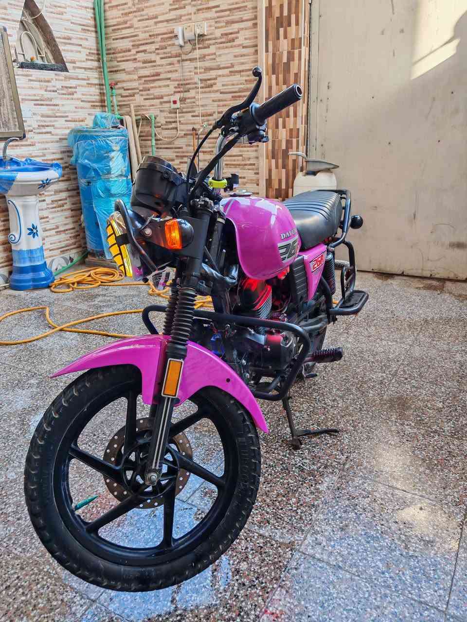 دراجه دايون لبيع موديل 23 دراجه جاهزه من كلشي ونضيفه رايده بواحد 200وبيه مجال لشراي اوراق سكنر مكاني نجف كوفه رقم موبيل ***********
