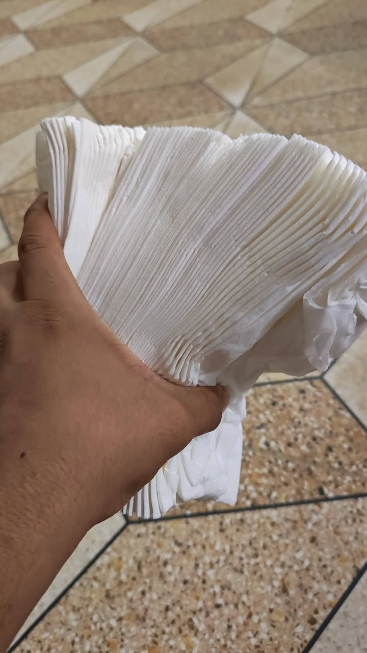 كلنس مقطع ومصفط عرض خاص زغير ب3لاف اكو وصط ب7 جبير ب 10ابو ؤ800.منديل مكاني نجف حي ميسان ؤ***********
