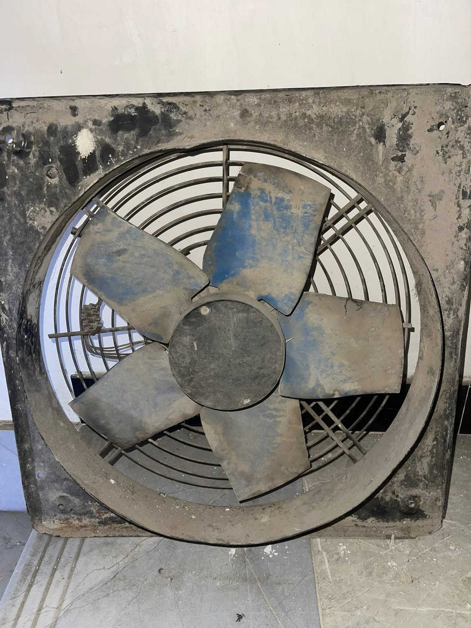 للبيع على الفحص السعر 70 الف للستفسار ***********
