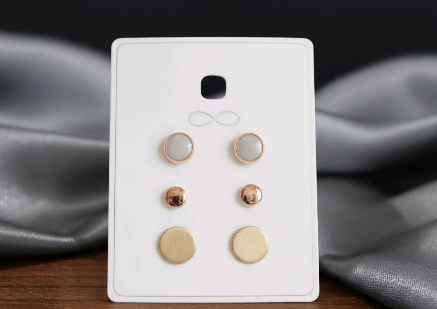 اكسسوارات هولندي سعر القطعه الواحده 3000