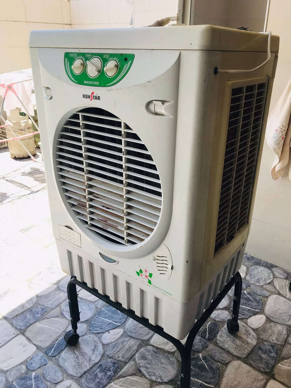 للبيع بسعر مناسب كونفيرا شرط الشغل دوشك نفرين قياس 180/200 بدون اي عيب


**إذا كنت صاحب هذا الإعلان وتريد حذفه لأي سبب، رجاءا أرسل رسالة إلى الدعم الفني**