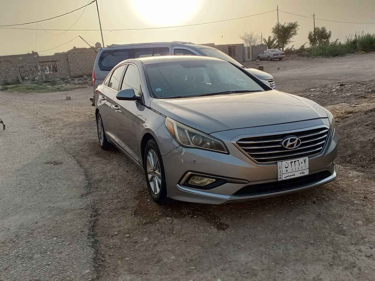 سلام عليكم سياره سوناته موديل 15 سياره بيه بنيد وجاملخ الخلفي  مكينه وكير جاهزات تبريد ثلج  مكان واسط كوت  سعر 115 وبيه مجال نتصال علئ هاذه رقم ***********
