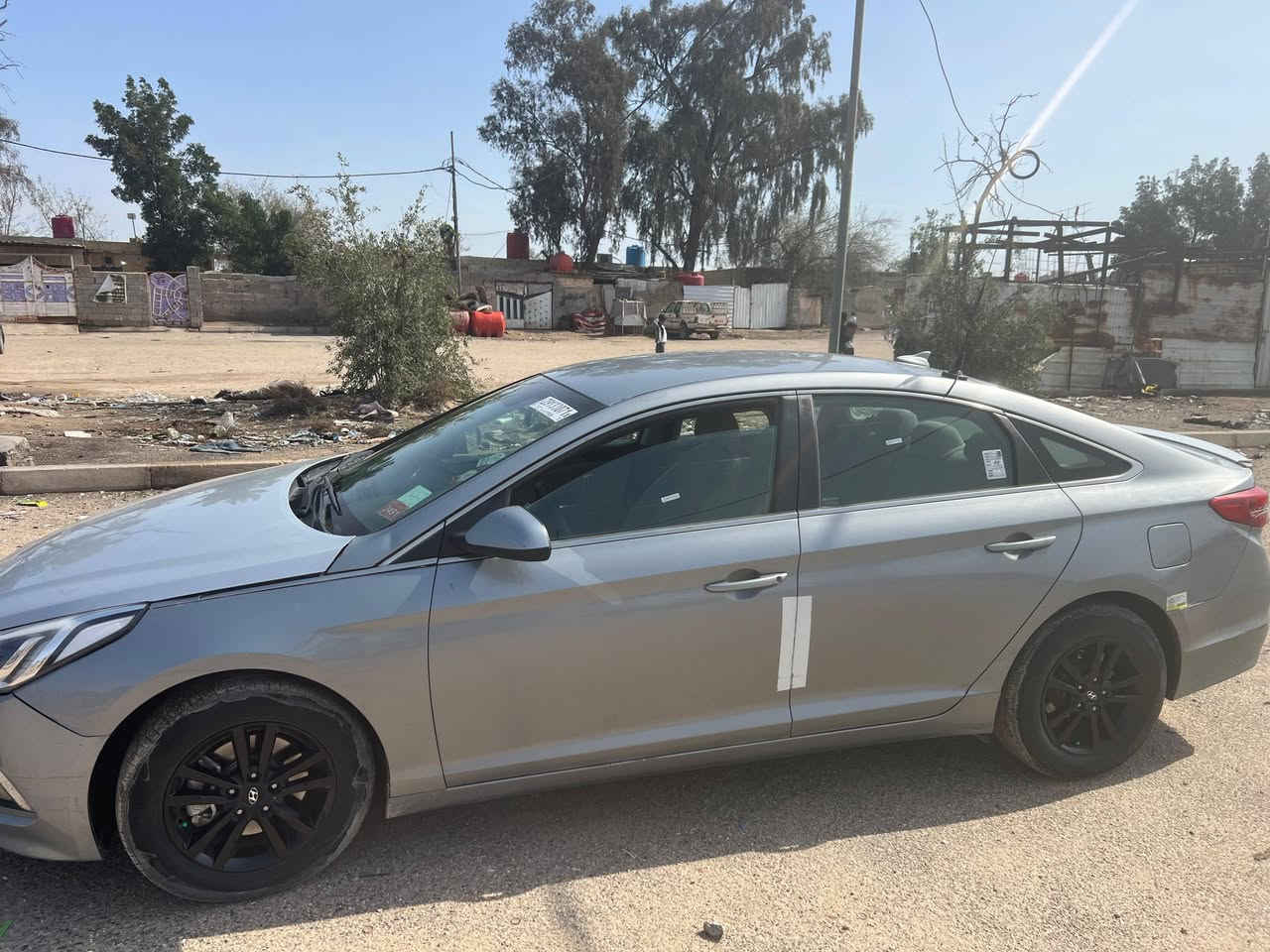 السلام عليكم سوناتا موديل ١٥وارد امريكي سياره بيه بنيد مبدل وكلير بصفحه السائق كير مكينه حداديه تبريد كل جاهز سونار موجود بلمنشور رقم ذي قار راعيه بلبصره السعر 110 وبيه ومجال الهاتف *********** العنوان البصره الجزيره شط العرب
