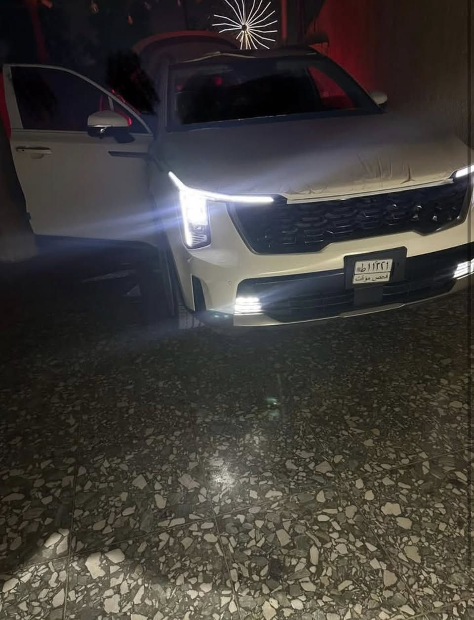 السلام عليكم
سورنتو 2024 فول مواصفات 1/1

مواصفات السياره معروفه

4X

بانوراما

تبريد تدفئه مقاعد

داتا شو

كاميرات 6 

كشنات كهرباء جلد

ويل 20

محرك 6 سلندر السياره ماشيره 11 الف

يوجد بارد بالجنطه باقي السياره كله مكفول

مكان السياره بغداد لمعرفه السعر

التواصل مع الرقم التالي : ‭0770 433 9743
