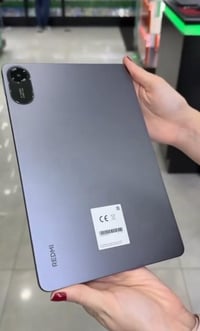 ريدمي باد تو للبيع  الجهاز مشحون بس٣مرات  قبل ٥ايام اشتريت جديد لوك  ح...