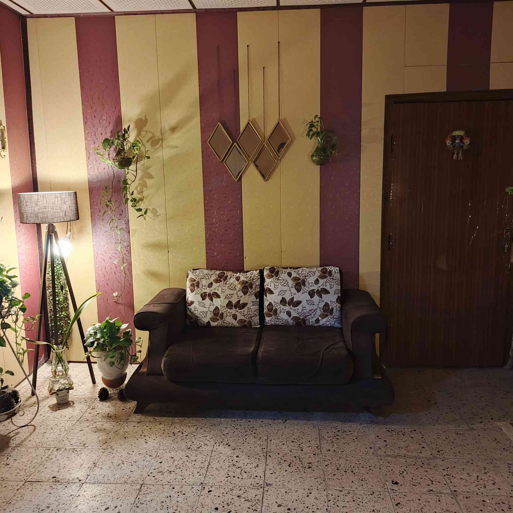 تخم للبيع عشر مقاعد والسعر ب ٣٥٠


**إذا كنت صاحب هذا الإعلان وتريد حذفه لأي سبب، رجاءا أرسل رسالة إلى الدعم الفني**