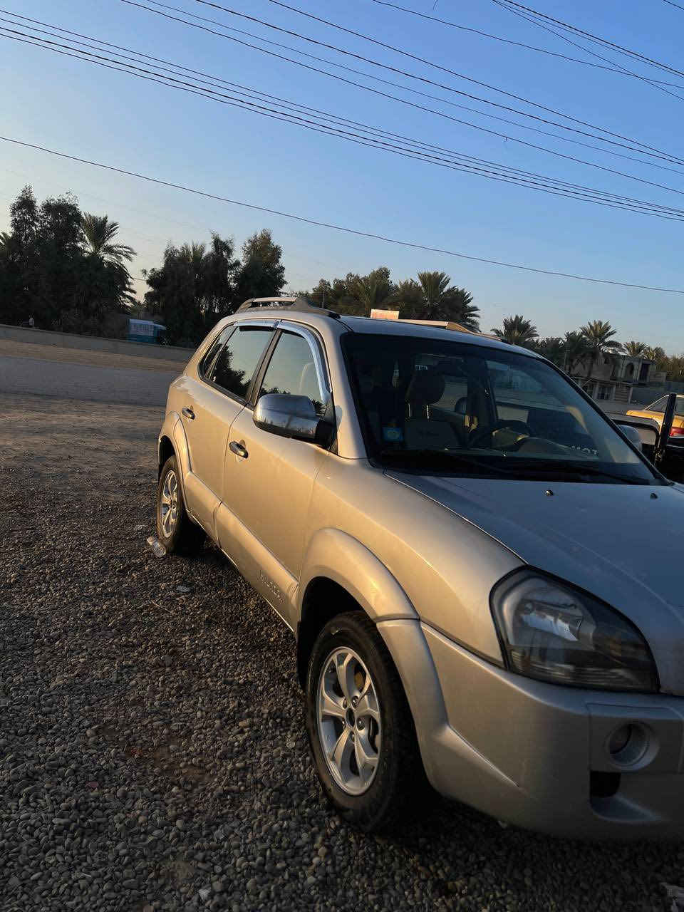 سلام عليكم توسان2009محرك 2000 جديده السياره جاهزه رقم بغداد السونار مرفق في الصور السعر 105 وبيه مجال رقم صاحب السياره *********** المكان كربلاء طوريج الخاص مغلق اني مكلف ب النشر
