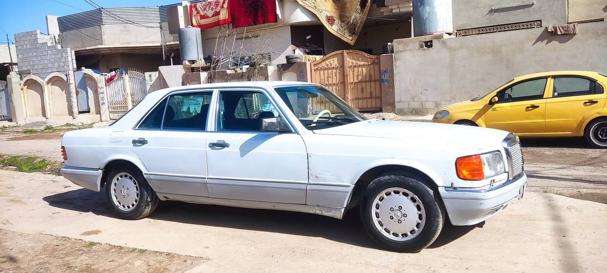 السلام عليكم اخوان
بلاش بلاش بلاش 
 مارسيدس جامبو رئاسي. حجم 300 المرغوب.   محرك كير بلادي. 
 الموديل. 1991 بالسنويه 1992
رقم صلاح الدين.  مشروع. وطني. شرعيها. داخل الموصل.  شرط التحويل 
السيارة مصبوغة حزام انطيها صبغ عام.  
بدون حادث. شرط 

السيارة مستعجل عل بيعتها. جدا
 السعر 60 وبيها مجال 

مكان السيارة الموصل الجانب الايسر


**إذا كنت صاحب هذا الإعلان وتريد حذفه لأي سبب، رجاءا أرسل رسالة إلى الدعم الفني**