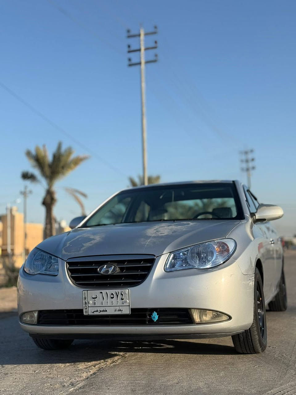 ‏                           سلام عليكم
‏النترا 
‏مديل ٢٠٠٩ اللون رصاصي 
‏محرك ١٦٠٠دكشن عالي المرغوب
‏رقم بغداد مشروع وطني تداور بأي محافظه
‏ملاحظات (جراد قليل بلبنيد والقمارة وقليل بلجنطه بارد باب السدر وموضح بلصورة وقطعه ونص صبغ وبيه سونار موضح كلشي)  السيارة جاهزة من كلشي 
‏مكان النجف 
‏للاتصال ***********
‏السعر ١٠٠$
