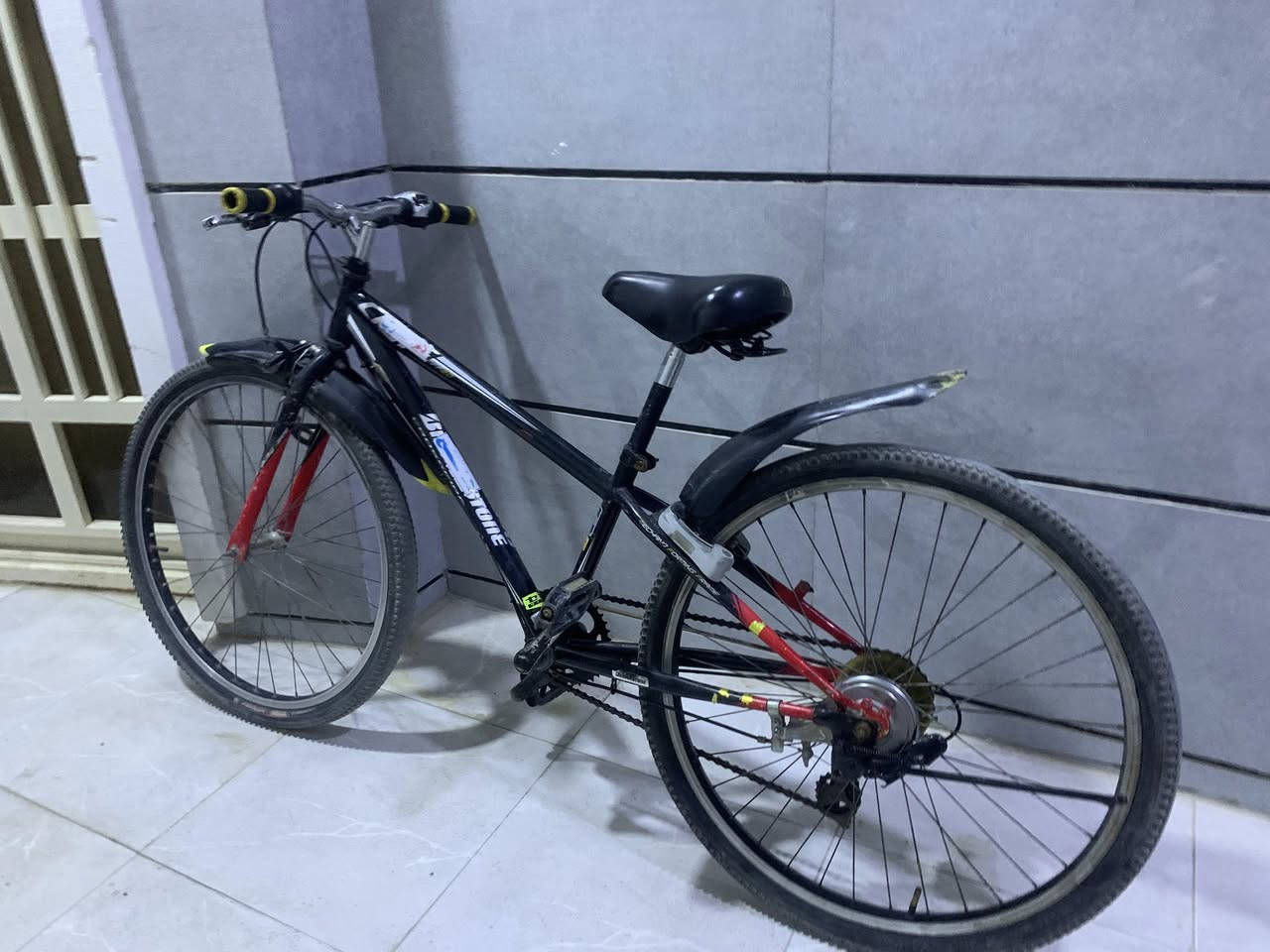 بايسكل c700مرتب مابي اي عطل 7كير شاشه بريكات امامي خلفي شغال عنوان زعفرانيه


**إذا كنت صاحب هذا الإعلان وتريد حذفه لأي سبب، رجاءا أرسل رسالة إلى الدعم الفني**