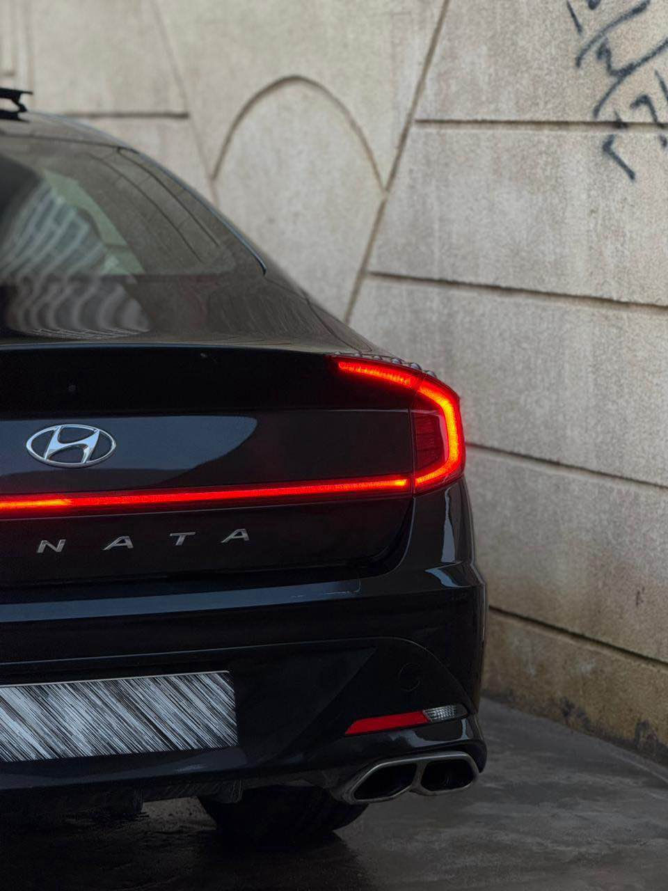 سوناتا N-Line موديل 2023 – للبيع

المواصفات:

اخت الزيرو ماشيه 4000km

دخول جديد وتسجيل جديد

رقم شمالي بسمي 

 • الفئة: N-Line (رياضية)

 • المحرك: 4 سلندر 2.5 لتر تيربو

 • القوة: 290 حصان

 • ناقل الحركة: أوتوماتيك DCT – 8 سرعات

 • الدفع: أمامي (FWD)

 • بصمة تشغيل

 • شاشة وسطية كبيرة

 • شاشة عدادات رقمية

 • Apple CarPlay / Android Auto

 • مكيف أوتوماتيك

 • مقاعد رياضية N-Line

 • مقعد السائق كهربائي

 • رادار

 • تحذير خروج عن المسار

 • كاميرا خلفية

 • ويال 19 N-Line

 •السيارة بحالة ممتازة

⸻

وارد امريكي حادث جانبي 3 قطع  ايرباك الكشن ضارب والتكمه راجع / بجم كبس

السعر : 195  وبيها مجال بسيط

للتواصل : *********** البصرة, العراق
