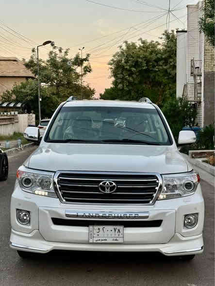 لاندكروز 2015 جديييده جداً 
فطيم كلش جديده ماشيه 159 الف كيلو
رقم بغداد  وع ايدنه من 2020 لليوم
بيها تبديل دعاميه اماميه فقط صاير بيها طخه كلش خفيفه     السعر 39500$ بيها مجال 
مكاني بغداد الاعظميه 
*********** بغداد
