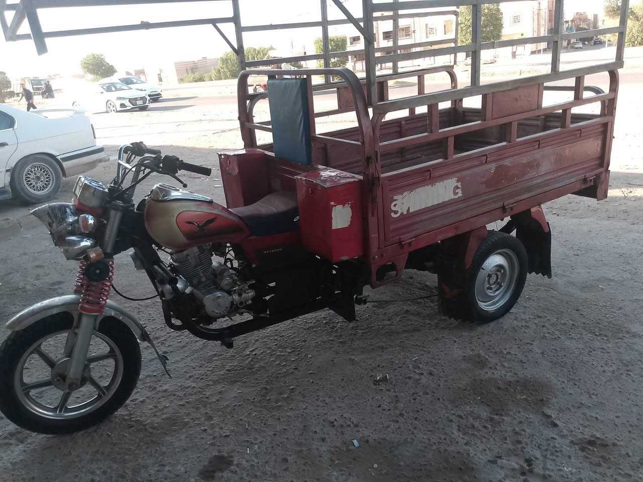 شباب ستوته للبيع موديل 20 وراق بيه ستوته جديده وخير من الله كلهه شغاله ونضيفه سعر مليون  500 وبيه مجال مكاني رمادي رقم لهاتف ***********
