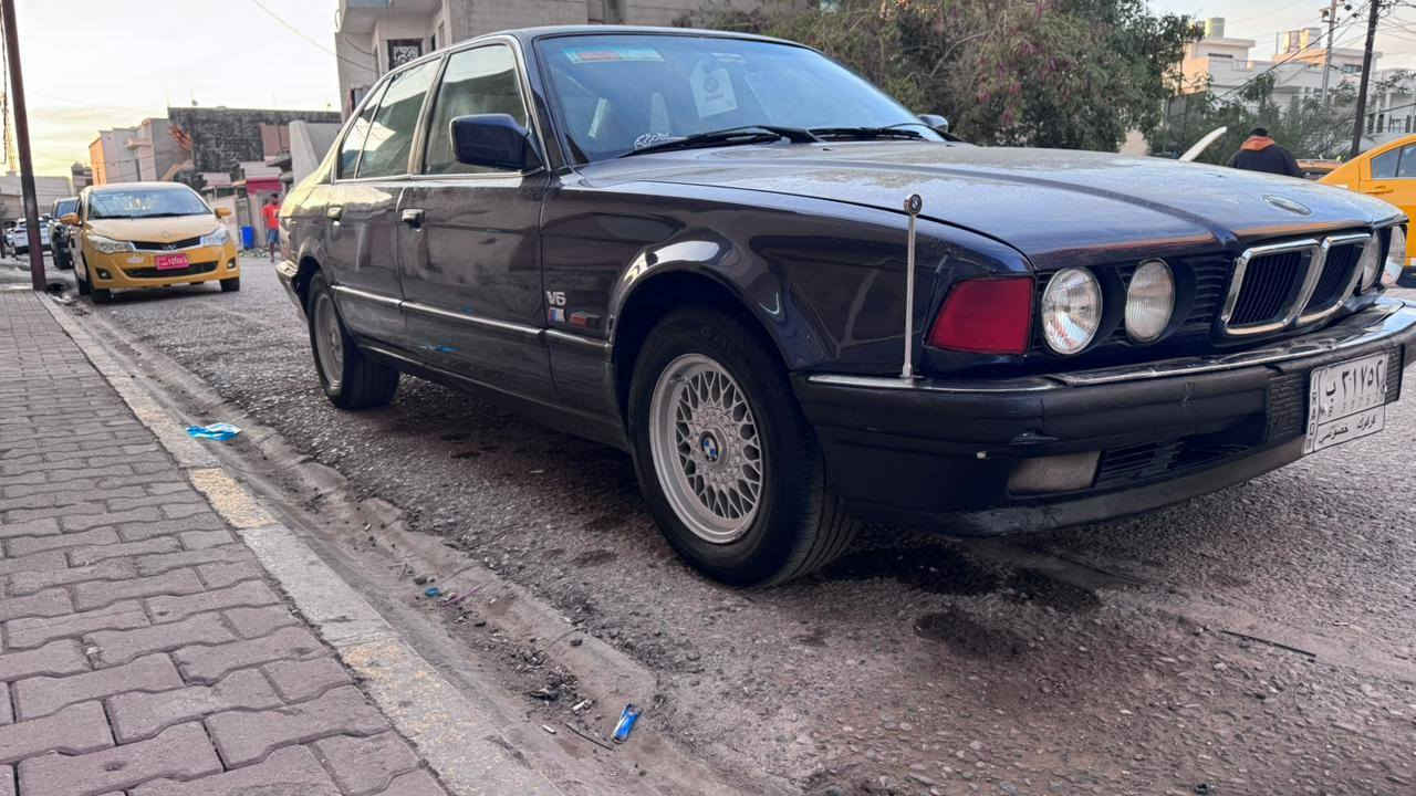 للبيع BMW موديل 92 فول مواصفات 6 سلندر بجم عريض فول واحد على واحد كير اوتوماتيك جامات كهرباء سقف سلايت لا ضربه ولا شي ولا تبديل كلها بلاديه صبغ عام لجماليه بردات بلجام بلادي تنزل وتصعد تايرات جدد كير محرك  كله شرط التحويل والوكالة كهربائيات كلها شغاله مال بيت تبريد شغال مشروع وطني لغاية 2027 صاحبها بغداد اخذك تتكاتب ويا وياي براحتك شعندك مراوس دزلي صورها وتفاصيل وسعر علخاص سعر السيارة 45 وبيها مجال قليل عنواني كركوك حزيران اسواق انور


**إذا كنت صاحب هذا الإعلان وتريد حذفه لأي سبب، رجاءا أرسل رسالة إلى الدعم الفني**