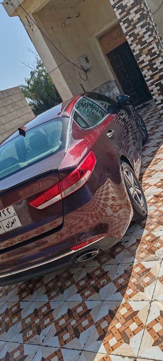 سلام عليكم ورحمة الله وبركاته
كيا اوبتيما موديل 2017 رفم أربيل
حادث ب أمريكا فقط بنيد
وهنا تبديل بابين نفس الون بدون دواخل
كير مكينه حداديه تبريد مكفولات
السعر ١١٠
مكان السياره كربلاء رقم الهاتف ***********
