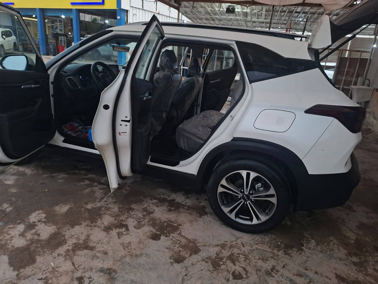 سيارة كيا سيلتوز 
2023 وارد امريكي 

رقم بغداد 

ماشية 55 كم 

السيارة قطعة وحدة مثل ما موضح بالسونار ماخذ السونار جديد 
شرط تاخذ السيارة لأي ابو سونار تفحص و تاخذ بالي يعجبك 

سعر 150 ورقة 

مكاني ديالى بعقوبة 
رقم الواتس و الاتصال : ***********

ملاحظة ) ما اراوس
