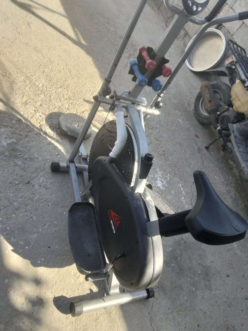 سلام عليكم جهاز رياضة البيع العنوان بغداد زيونة سعر 100 ***********
