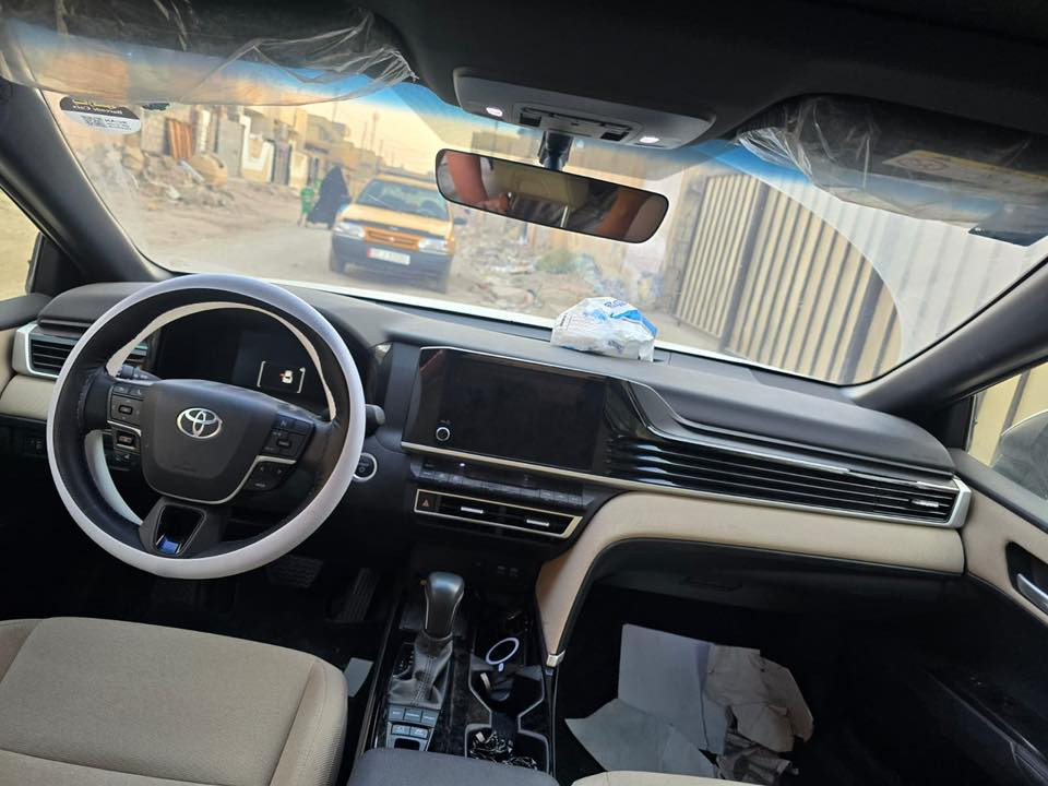 كامري هايبرد مديل ٢٠٢٥ فول واحد على واحد بنورامة على طول قمارة ياباني اصلي مغلفة بيبي اف وكالة عبد لطيف جميل سيارة على وضع شركة ماشية ١٦٠٠٠ الف يعني زيرو سعر ٤٢ مليون رقمي ***********
