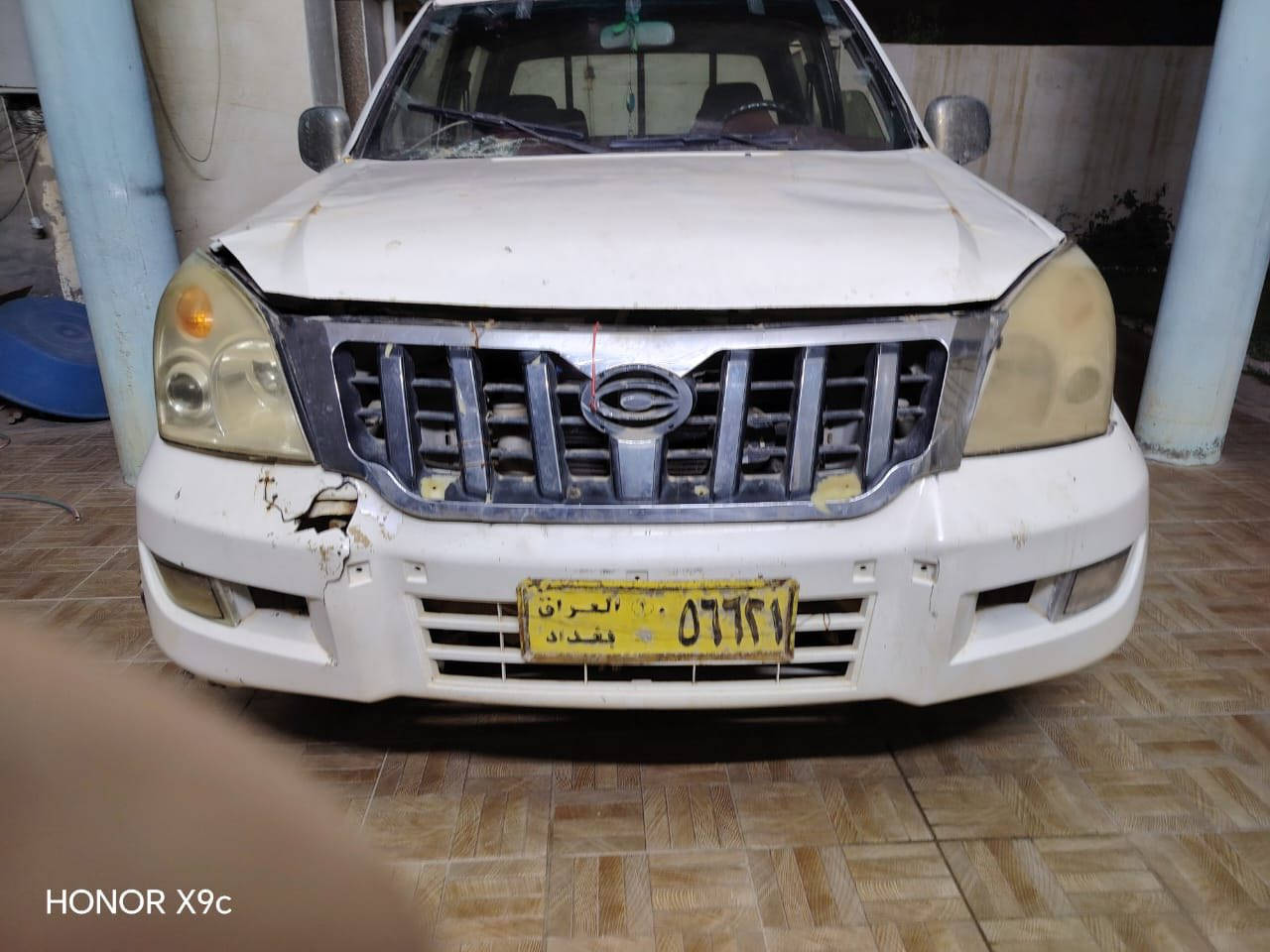 كنو موديل 2008 السيارةكلها علبلاد كيرمحرك صدر كلو نضيف ماعدا شغلات بصيط كماليات بداخل نقص والباب الخلفي تعبان اما الباقي كلوتمام السيارق رقم صدام وسنويتها عضم عاج السعر ب 30 انامكلف بل نشرخابروصاحب الرقم الي بل نشر/***********
