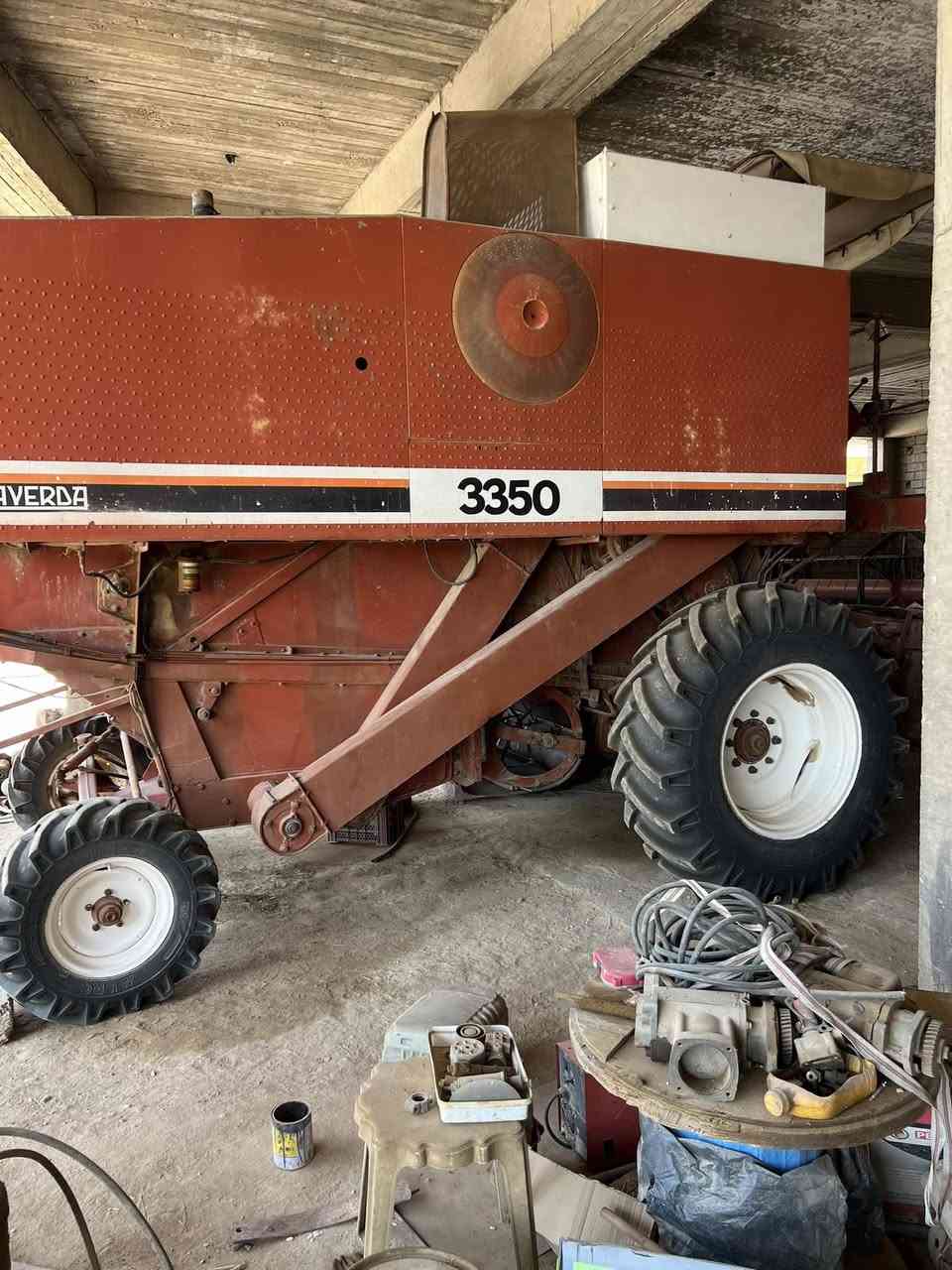 للبيع لافردا موديل1985
نضيفه لا ينقصها شيء شرط
***********واتساب
