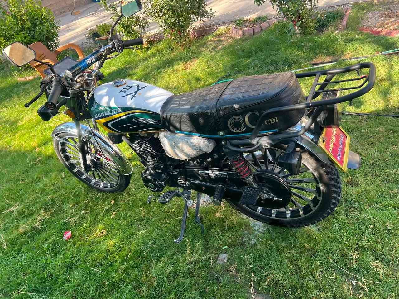 دراجه سيفان 26
200cc 
مكفوله كفاله عامه 
السعر 825وبي مجال 
رقم ‭***********‬
